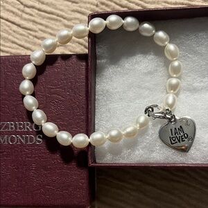 Helzberg Diamond I Am Loved pearl bracelet